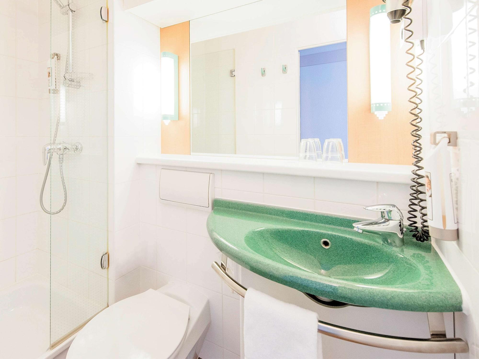Ibis Paderborn City Ngoại thất bức ảnh